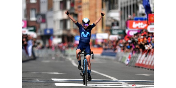 Van Vleuten pakt podium voor zege