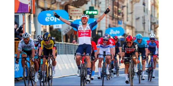 Jasper Stuyven heeft meer vertrouwen in het nieuwe seizoen na vierde plaats
