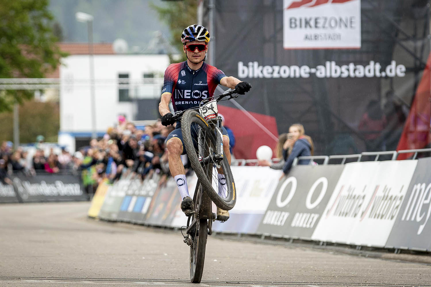 Tom Pidcock wint de Albstadt World Cup