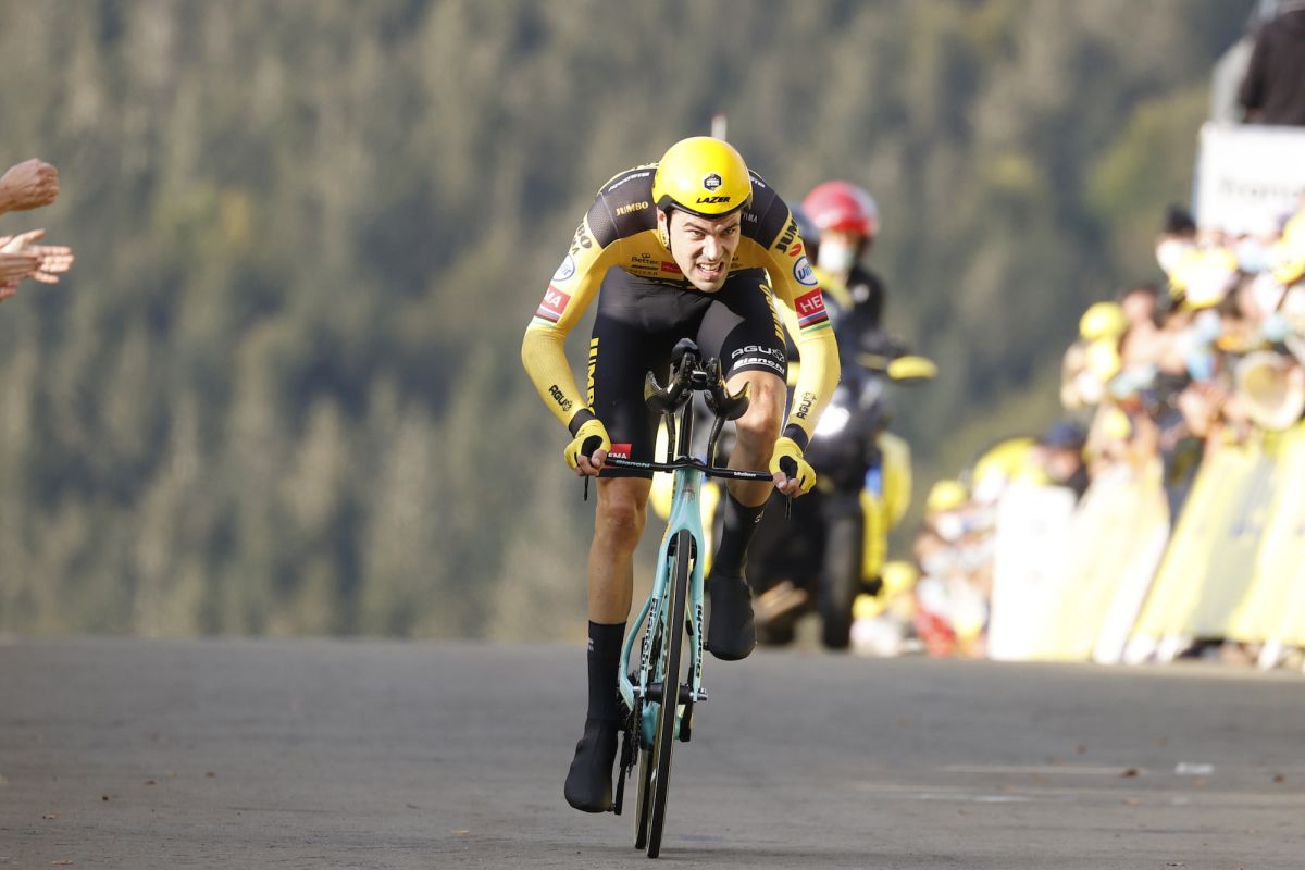 Tom Dumoulin keert terug van blessure en zal in 2022 zijn spieren aanspannen